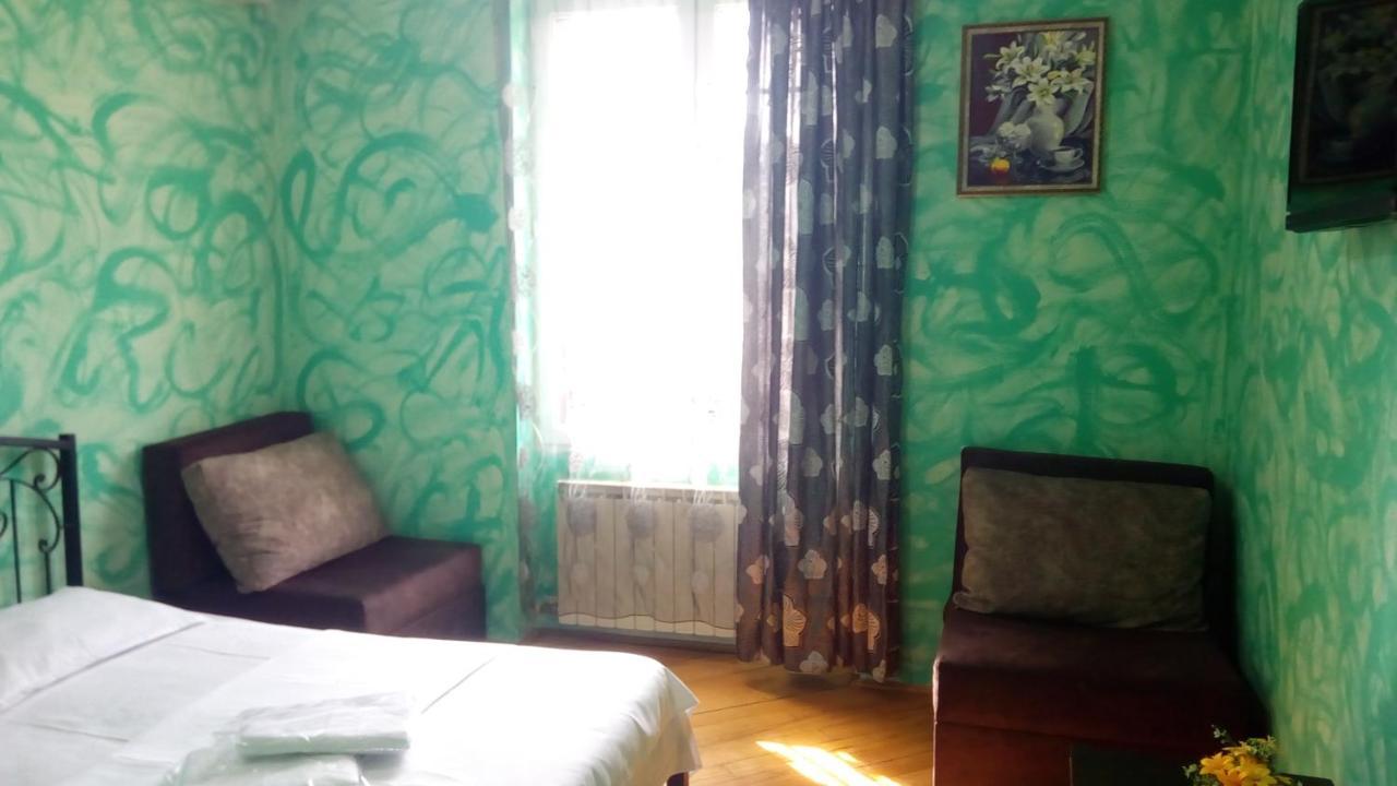 Hotel Isani Тбилиси Екстериор снимка